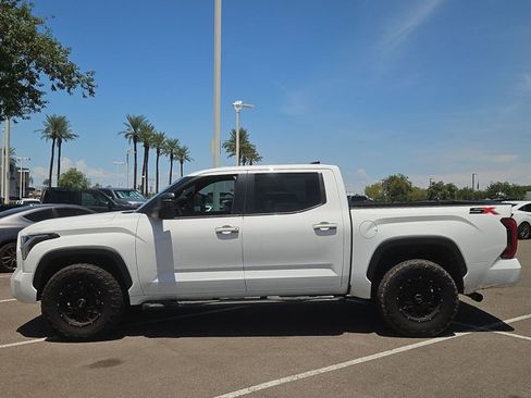 Used 2025 Toyota Tundra SR5 w/ SR5 Convenience Package AWD/4WD image 9