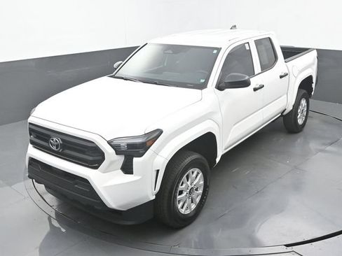Used 2026 Toyota Tacoma SR RWD image 30