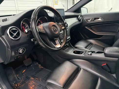 Certified 2018 Mercedes-Benz GLA 250 4MATIC image 12