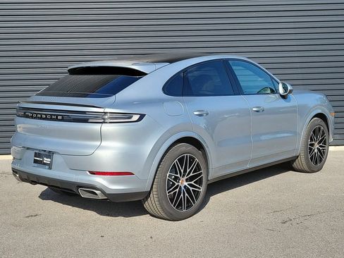 New 2026 Porsche Cayenne Coupe AWD/4WD image 7