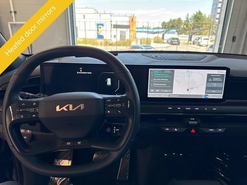 Certified 2024 Kia EV9 GT-Line AWD/4WD image 19
