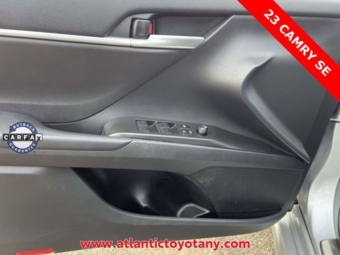 Used 2023 Toyota Camry SE image 19