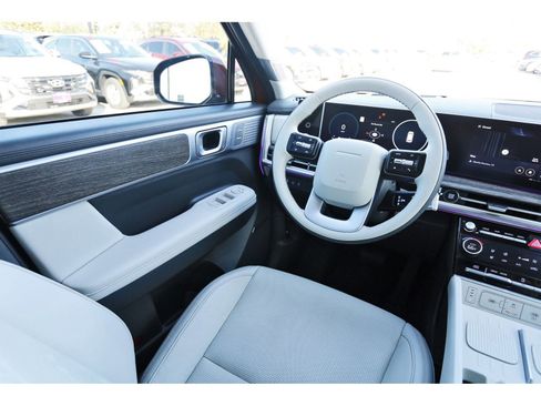 Used 2025 Hyundai Santa Fe Calligraphy image 10
