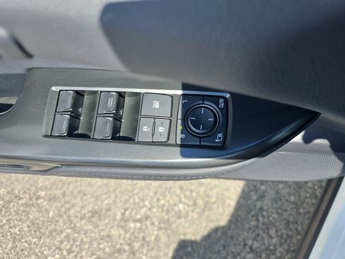 Used 2024 Lexus NX 250 FWD image 26