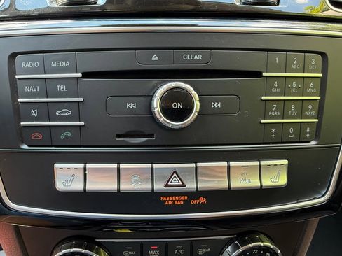 Used 2018 Mercedes-Benz GLE 350 4MATIC image 29