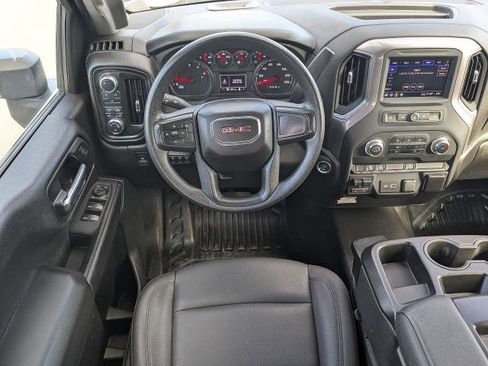 Used 2024 GMC Sierra 3500 Pro w/ Convenience Package image 21