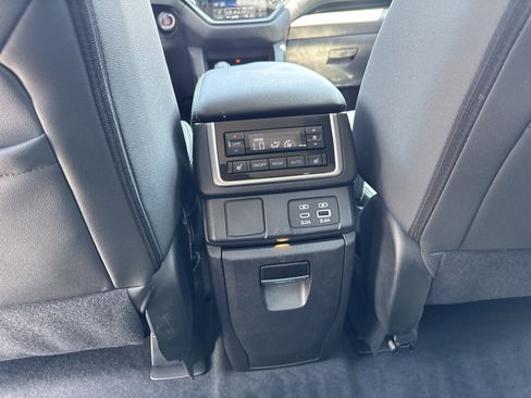 Used 2024 Subaru Ascent Onyx Edition Limited AWD/4WD image 24