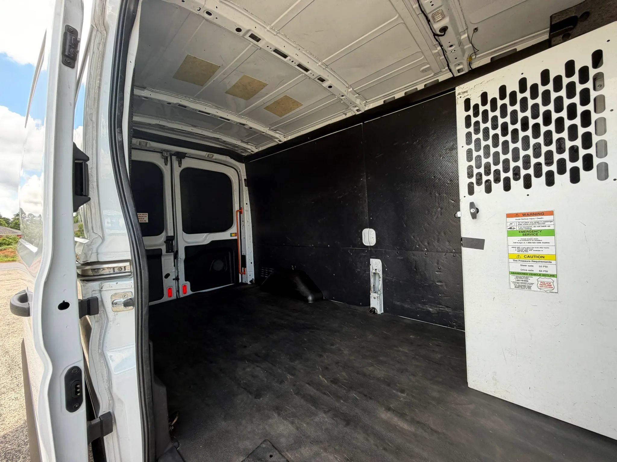 Used 2019 Ford Transit 150 148 Medium Roof RWD image 15