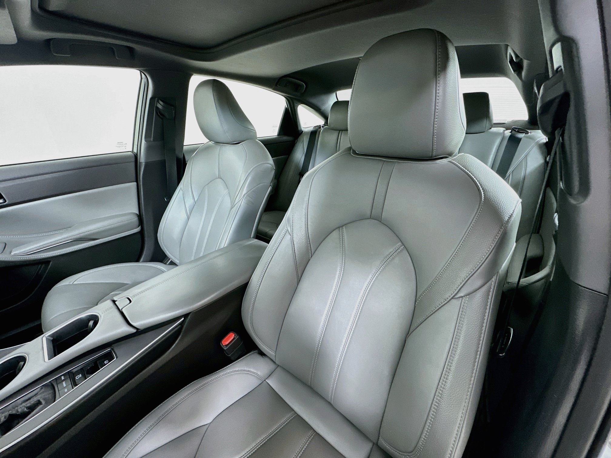 Used 2019 Toyota Avalon XLE w/ Moonroof Package FWD image 19