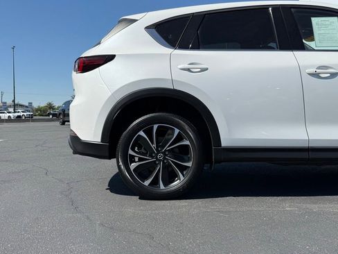 Used 2022 MAZDA CX-5 AWD 2.5 S w/ Premium Package image 12