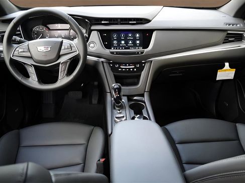 New 2026 Cadillac XT5 Luxury w/ LPO, Floor Liner Package image 20