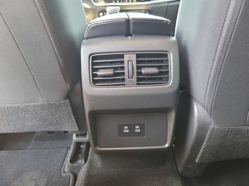 Certified 2025 Nissan Rogue SV AWD/4WD image 17