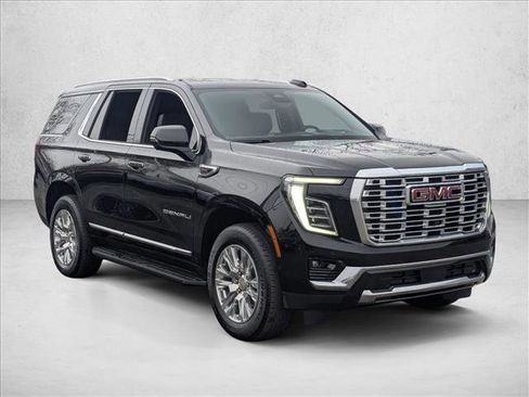 Used 2025 GMC Yukon Denali image 3