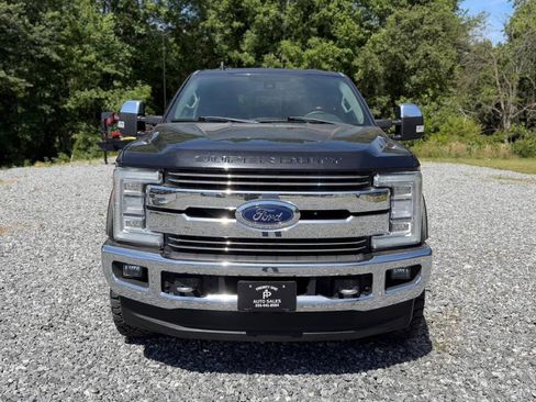 Used 2019 Ford F350 Lariat w/ Lariat Ultimate Package AWD/4WD image 2