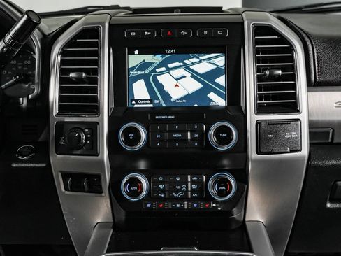 Used 2019 Ford F250 Platinum w/ Platinum Ultimate Package AWD/4WD image 24