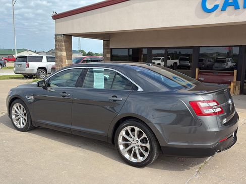 Used 2018 Ford Taurus Limited AWD/4WD image 2