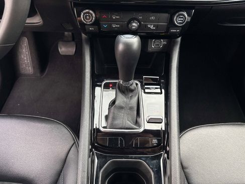 Used 2025 Jeep Compass Latitude w/ Altitude Special Edition image 25