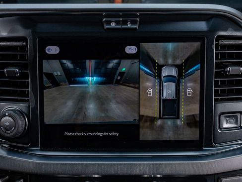 Used 2025 Ford F250 Platinum AWD/4WD image 23