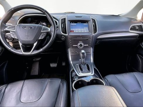 Used 2017 Ford Edge Titanium w/ Technology Package image 7