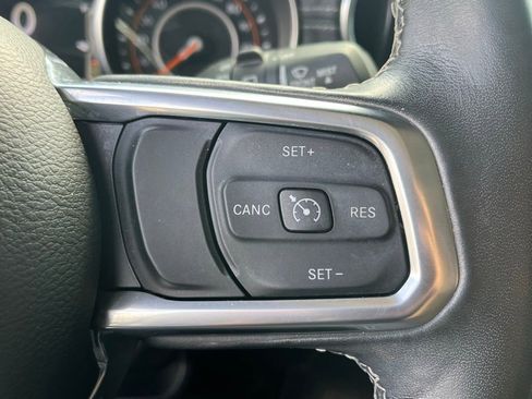 Used 2022 Jeep Wrangler Unlimited Sahara w/ Cold Weather Group image 11