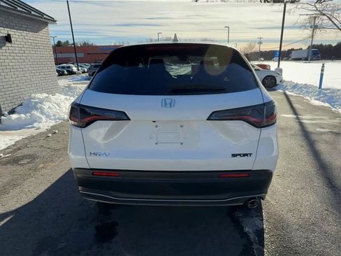 Used 2025 Honda HR-V Sport image 7