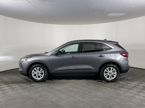 Used 2023 Ford Escape Active w/ Tech Pack #2 image 3