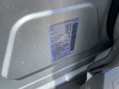 Used 2025 Nissan Pathfinder SV FWD image 31