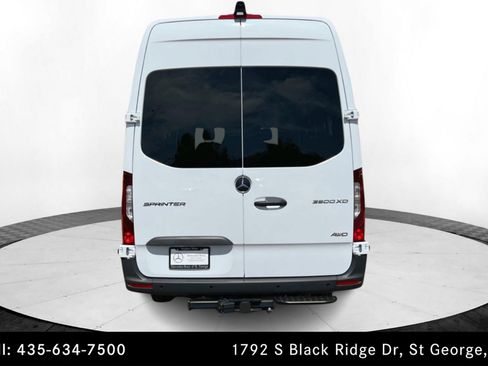 Used 2025 Mercedes-Benz Sprinter 3500 image 4