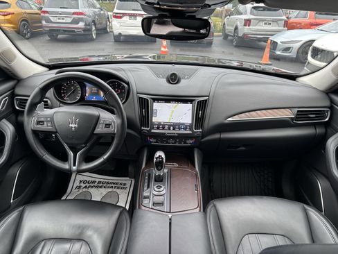 Used 2017 Maserati Levante S image 18