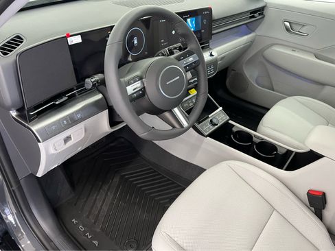 New 2026 Hyundai Kona Limited FWD image 8
