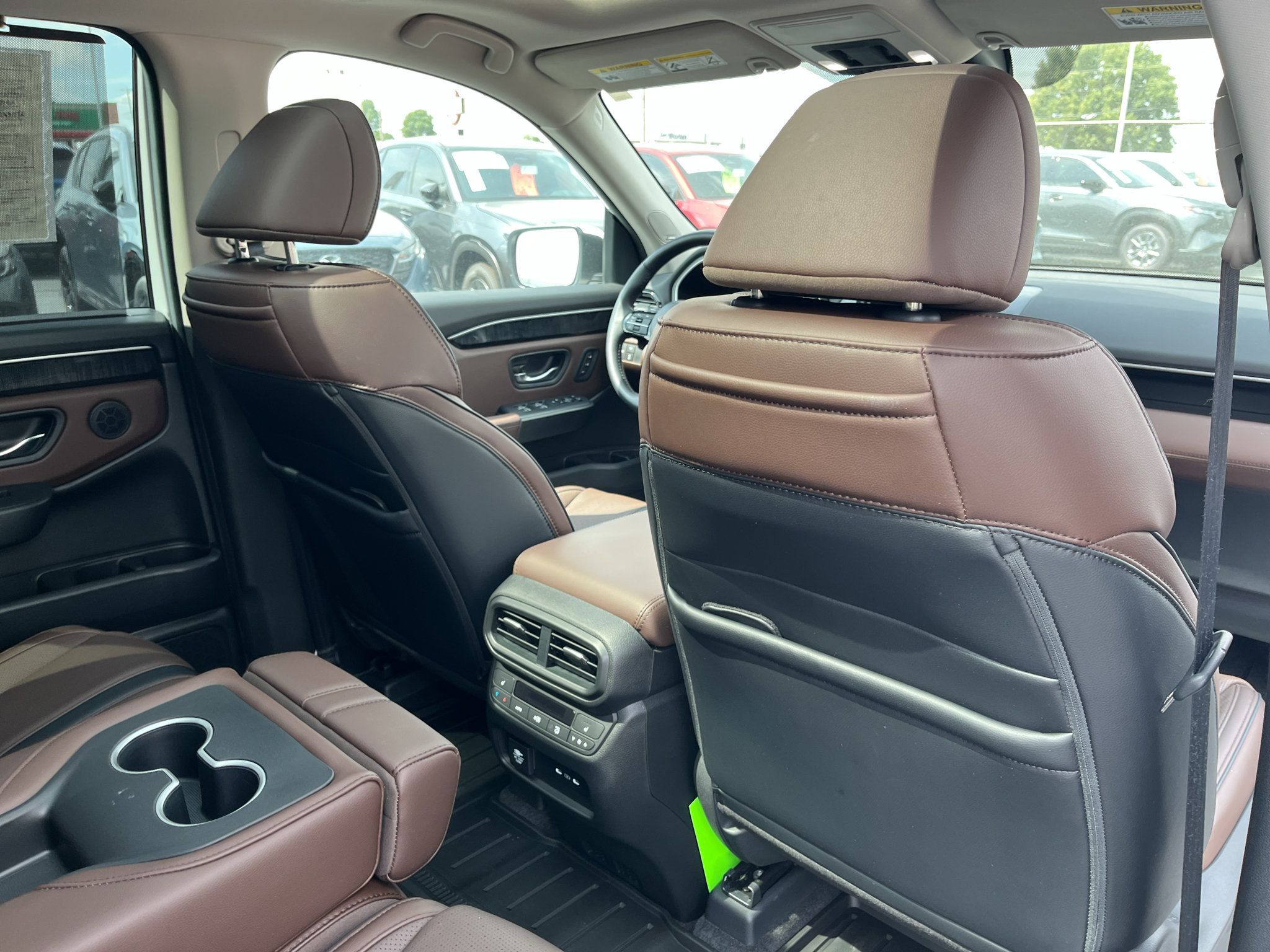 Used 2024 Honda Pilot Elite image 46