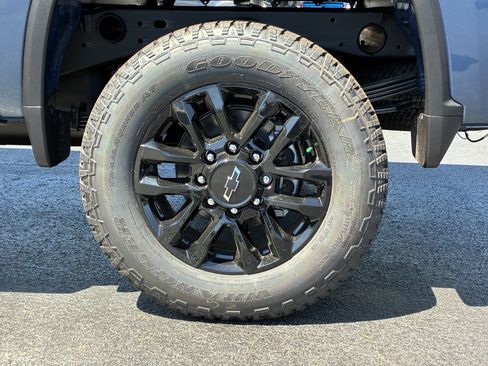 New 2026 Chevrolet Silverado 2500 Custom w/ Custom Value Package AWD/4WD image 11