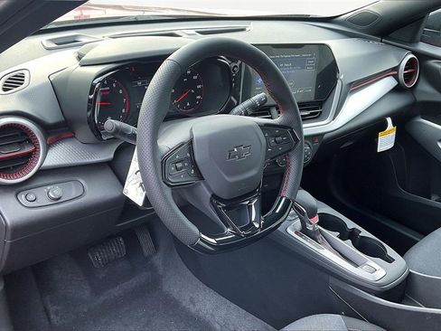 New 2026 Chevrolet Trax RS w/ Sunroof Package image 8