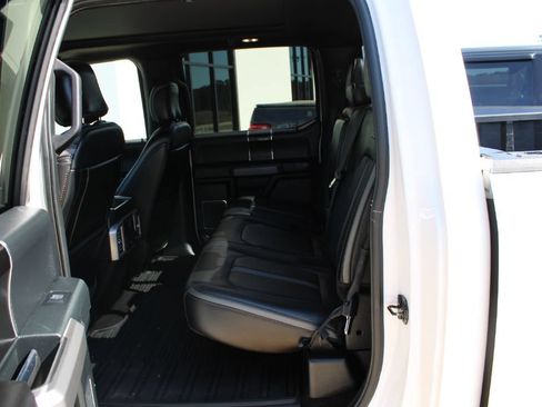 Used 2019 Ford F150 Platinum w/ Equipment Group 701A Luxury AWD/4WD image 10