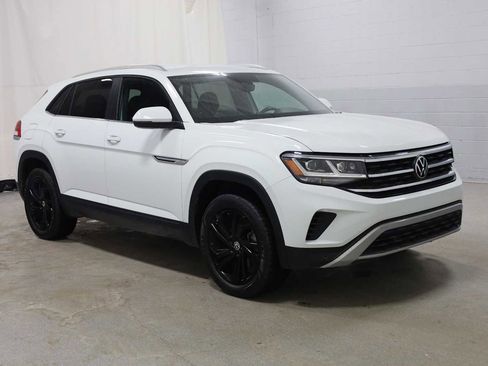 Used 2023 Volkswagen Atlas Cross Sport SE image 13