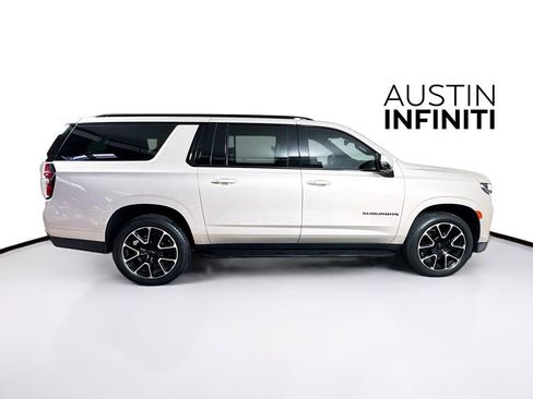 Used 2023 Chevrolet Suburban RST w/ Luxury Package image 8