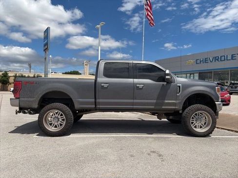 Used 2021 Ford F250 XLT w/ XLT Premium Package AWD/4WD image 5