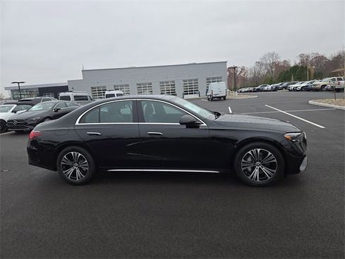 New 2026 Mercedes-Benz E 350 4MATIC Sedan image 2