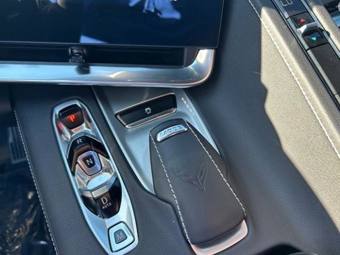 Used 2020 Chevrolet Corvette Stingray Coupe w/ Z51 Performance Package image 23