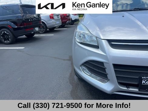 Used 2016 Ford Escape SE FWD image 17