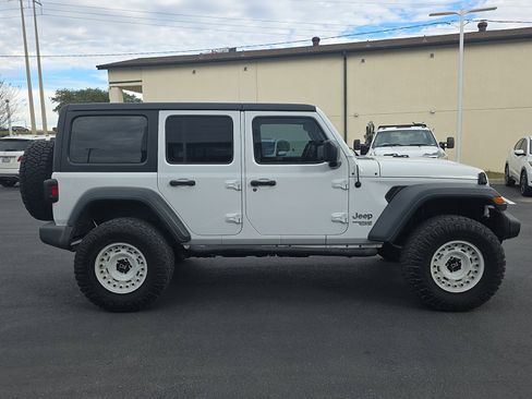 Used 2018 Jeep Wrangler Unlimited Sport image 5
