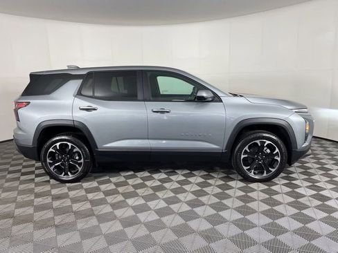 New 2026 Chevrolet Equinox LT image 5