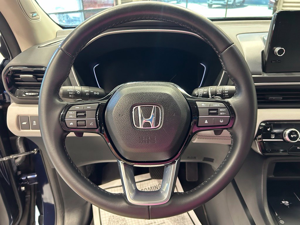 Used 2023 Honda Pilot Touring image 12