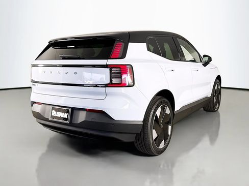 New 2026 Volvo EX30 Plus AWD/4WD image 7