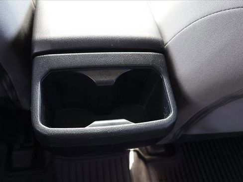 Used 2018 Toyota Tacoma SR5 image 22