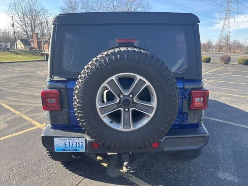 Used 2018 Jeep Wrangler Unlimited Sport S image 5