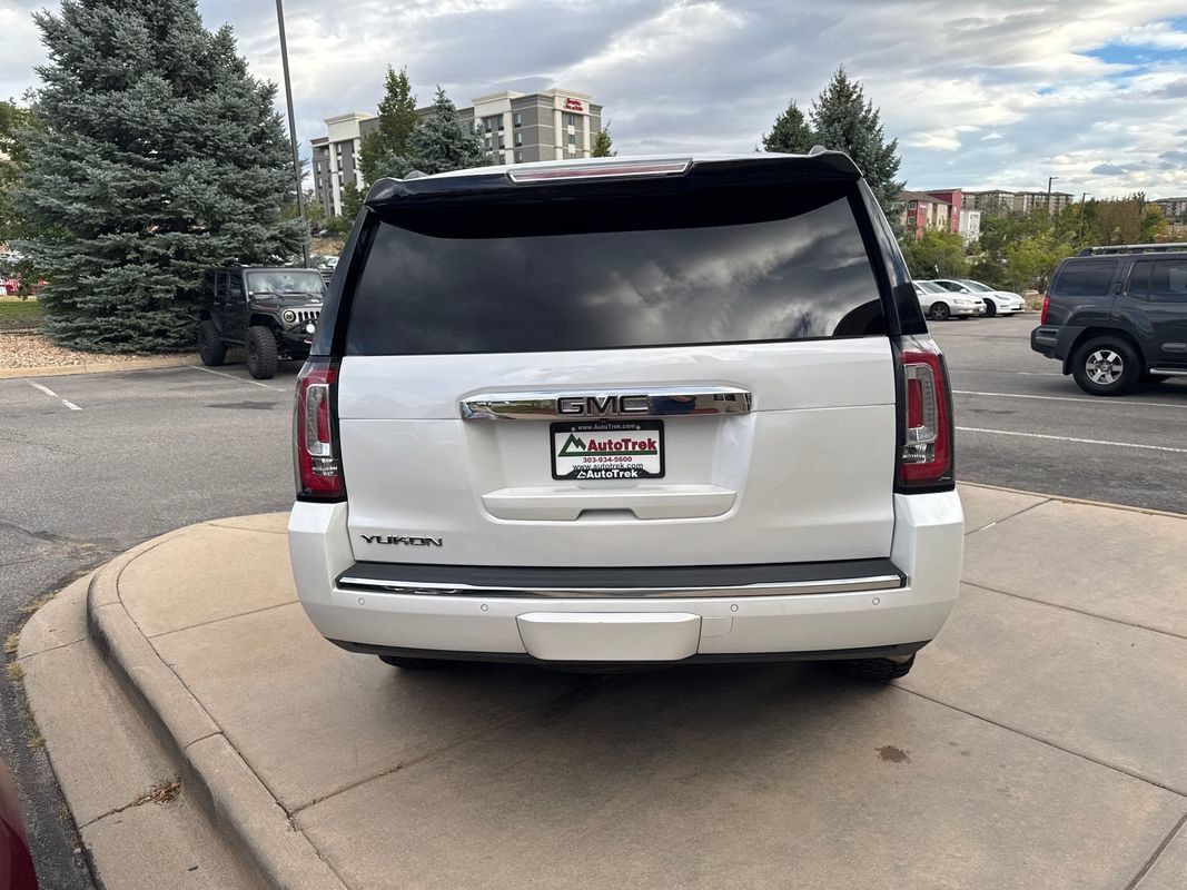 Used 2018 GMC Yukon Denali w/ Denali Ultimate Package AWD/4WD image 6