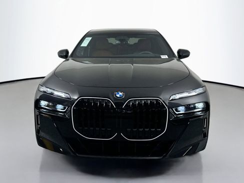 New 2025 BMW 740i xDrive w/ Executive Package image 2