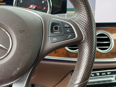 Used 2017 Mercedes-Benz E 300 4MATIC image 23