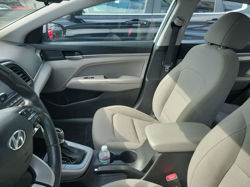 Used 2020 Hyundai Elantra Value Edition w/ Cargo Package (C1) FWD image 10